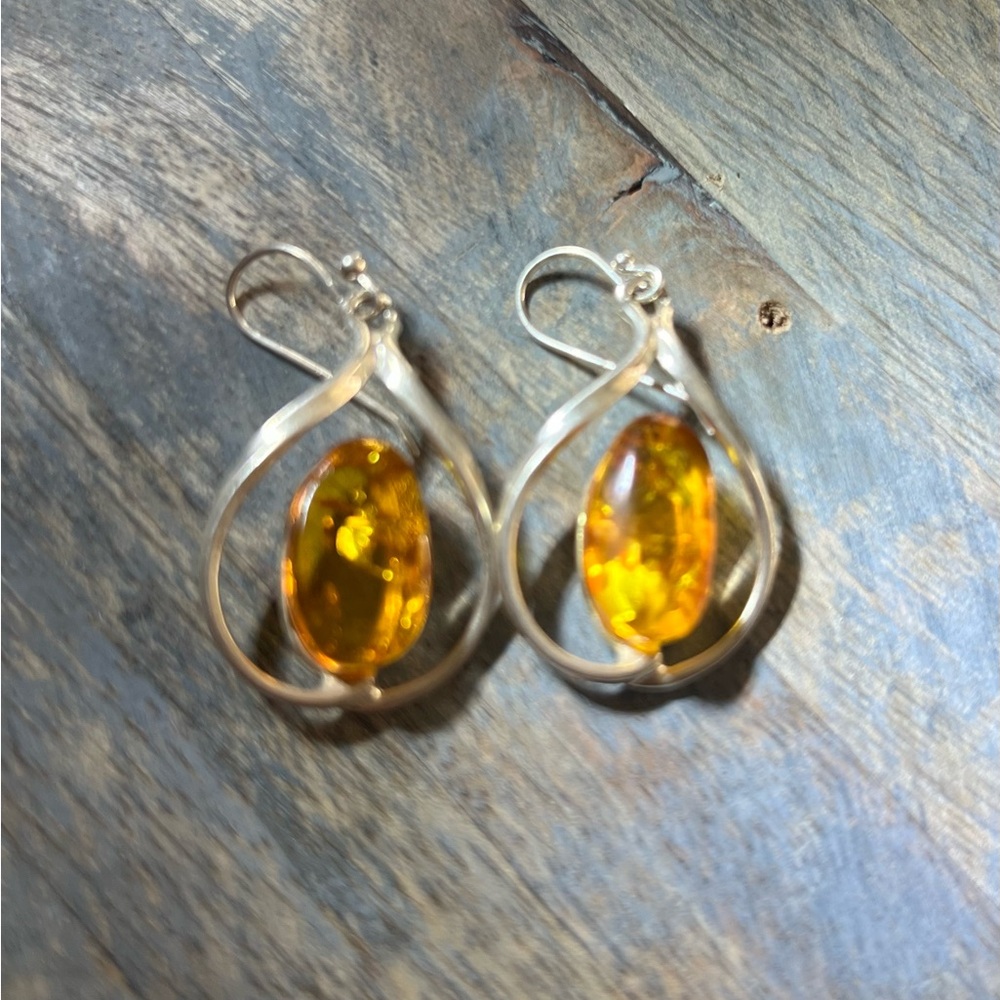 Elegant Sterling Silver 925 and Amber Earrings